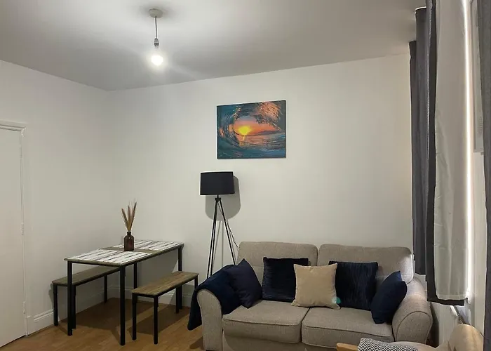 Spacious City Centre 2 Bedroom Apartment - Lt Apartment
